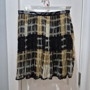 Forever 21 Skort With Undershorts black cream gold Leather Waist Band Size Large